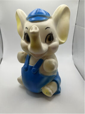 EC Vintage Cartoon Elephant Toy 7in Vinyl rubber Squeaky Animal Sanitoy NY USA